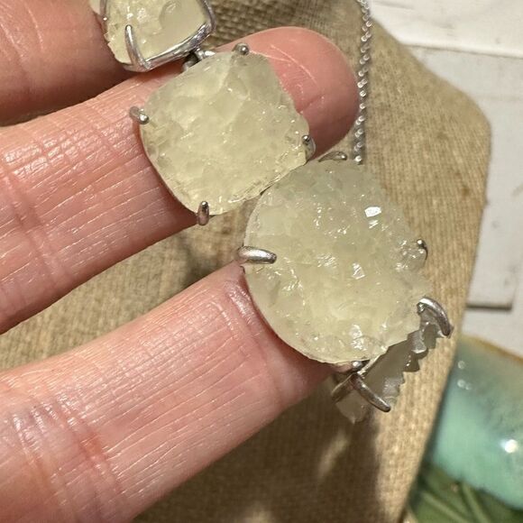 NWT Lucky Brand Cream Color Druzy Statement Necklace 16” - Picture 3 of 5